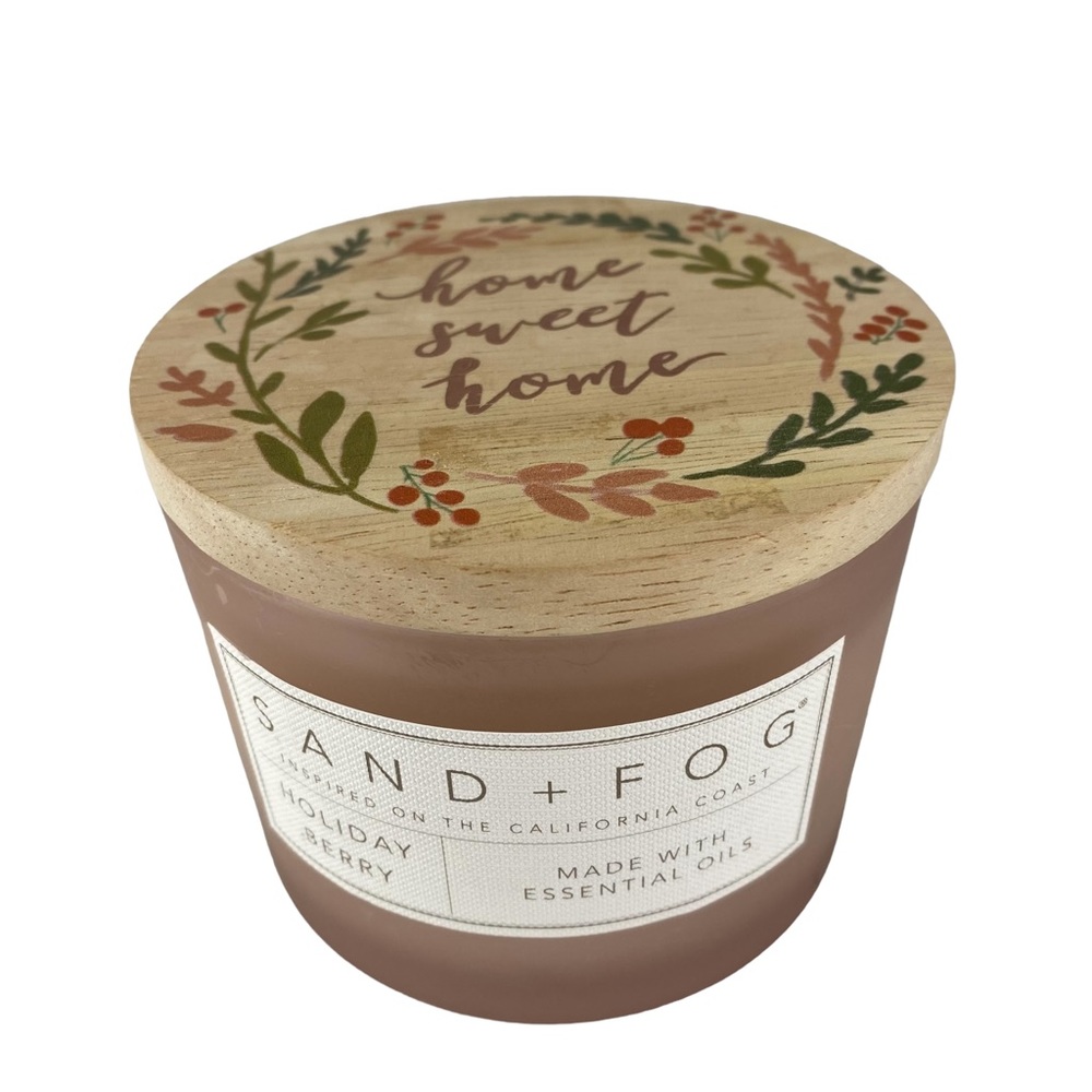 SAND + FOG 2 Wick "Holiday Berry" Jar Candle 12 oz
